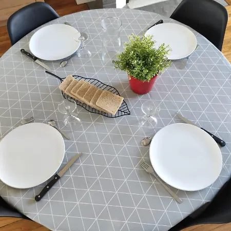 1-6 Pers Situe Entre Les Ponts سوموور